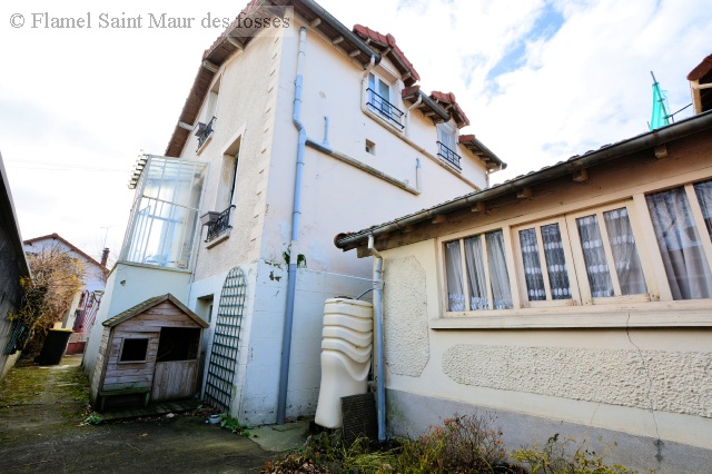 maison a vendre a ST MAUR DES FOSSES 5 pieces, 99m2 habitables